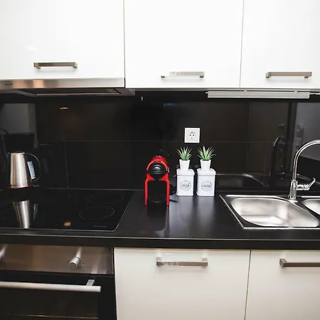 Ziva Apartment - 4Th Floor - Renovated 2019 Athènes Extérieur photo